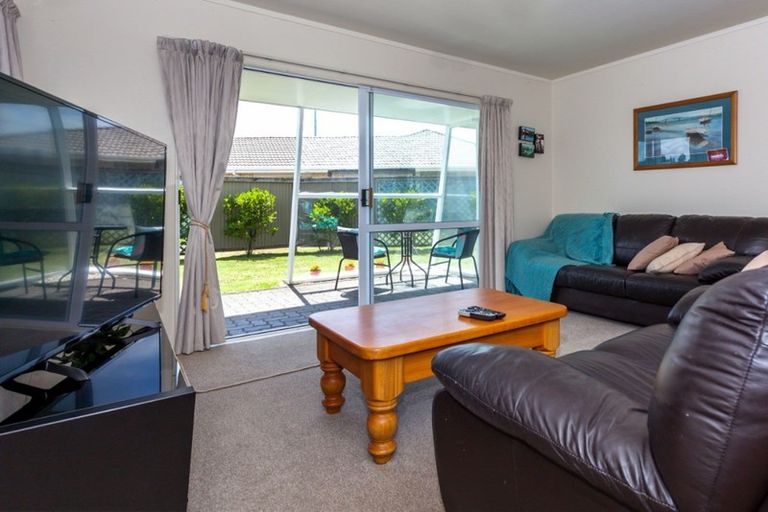 Photo of property in 12/11 Campbell Close, Whangamata, 3620