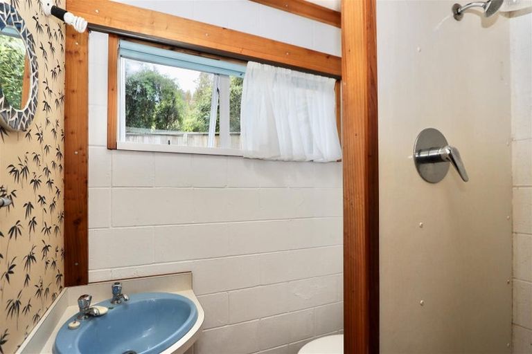 Photo of property in 53 Oxford Road, Lake Rotoma, Rotorua, 3074