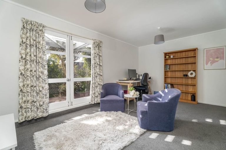Photo of property in 9 Dormar Place, Churton Park, Wellington, 6037
