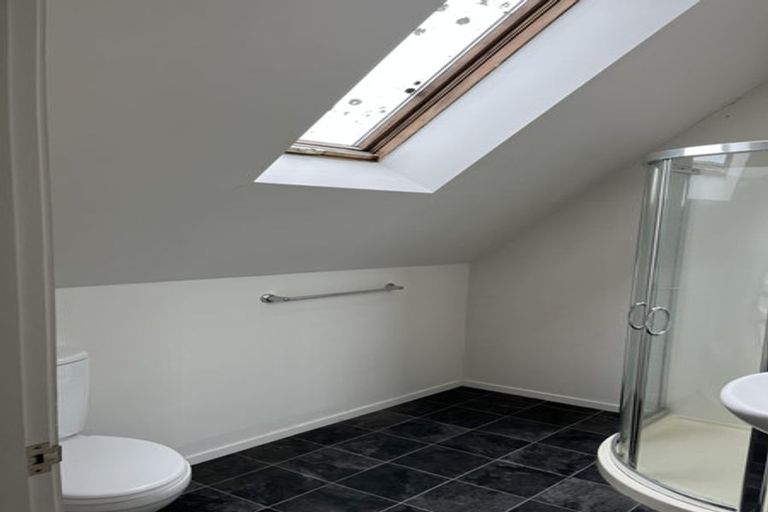 Photo of property in 15 Ruapehu Drive, Fitzherbert, Palmerston North, 4410