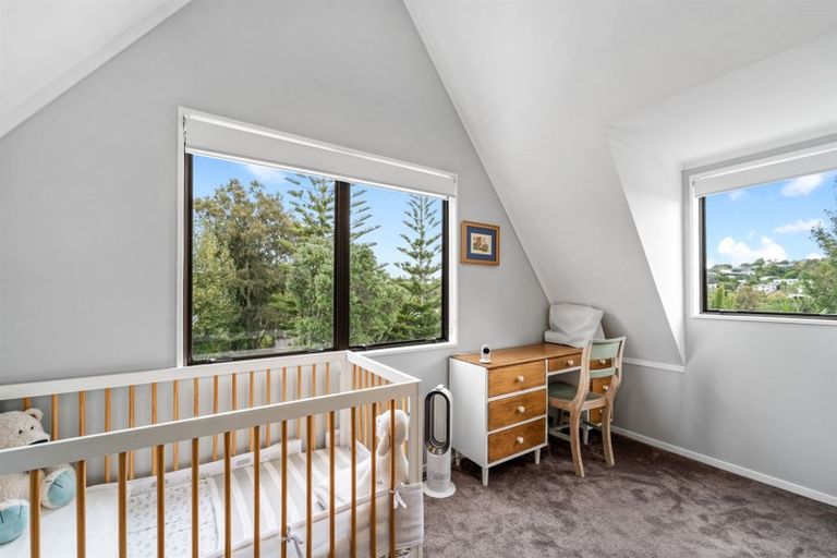 Photo of property in 6b Dobell Road, Stanmore Bay, Whangaparaoa, 0932