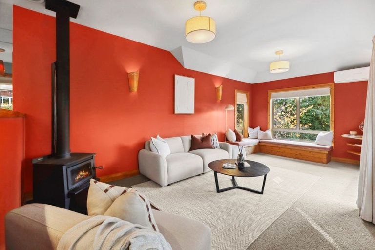 Photo of property in 8 Drake Place, Lake Hawea, Wanaka, 9382