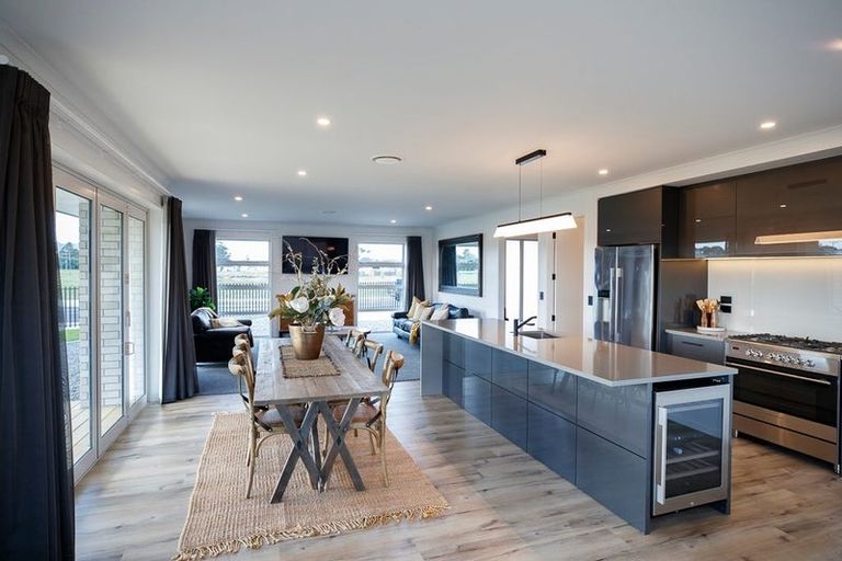 Photo of property in 121 Greenslade Road, Raglan, 3295