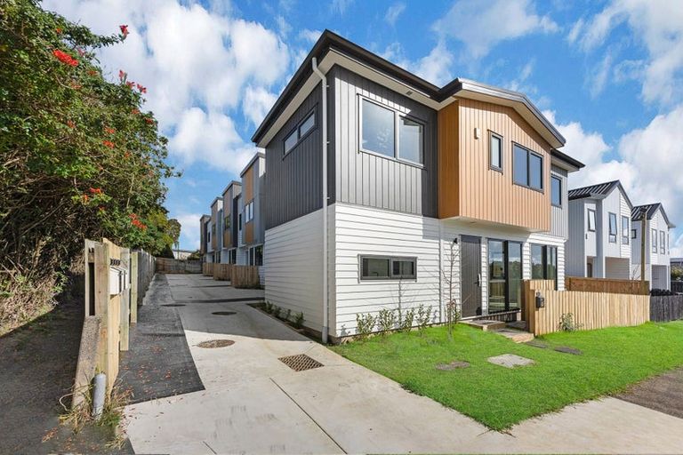 Photo of property in 26d Cape Road, Mangere, Auckland, 2022