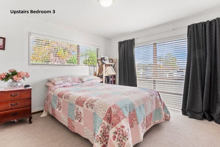 Photo of property in 3 Johnston Place, Welcome Bay, Tauranga, 3112