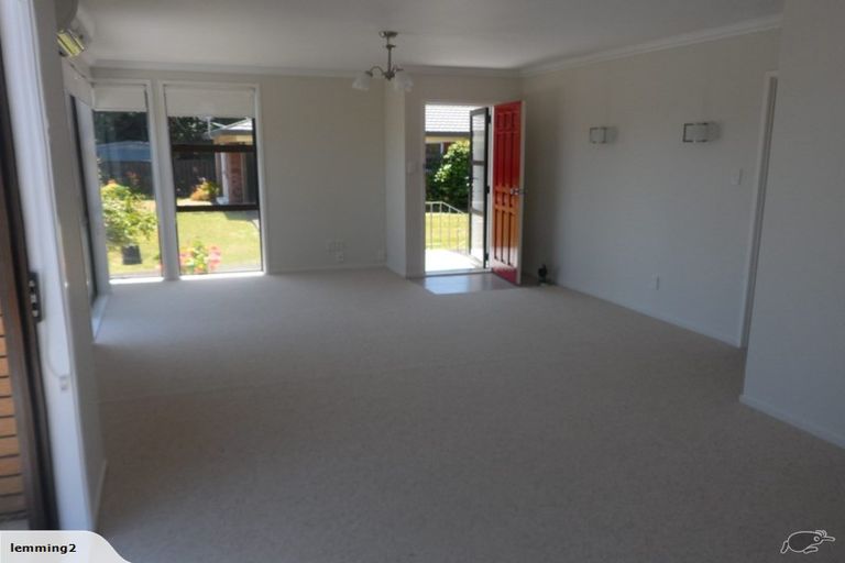 Photo of property in 7/39 Norcross Avenue, Henderson, Auckland, 0612
