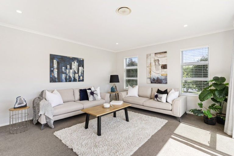 Photo of property in 3 Kuawa Drive, Kumeu, 0810