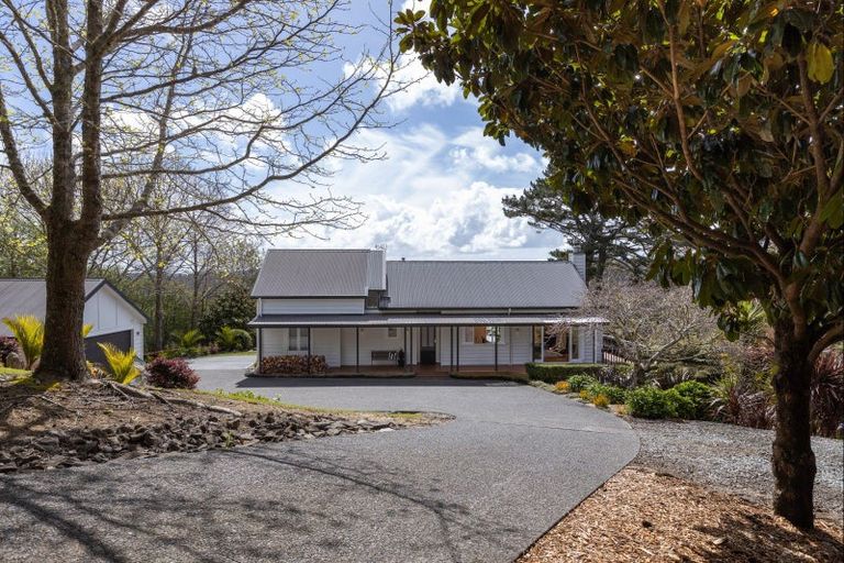 Photo of property in 340 Paremoremo Road, Paremoremo, Auckland, 0632