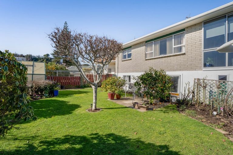 Photo of property in 6 Norwich Avenue, Spotswood, New Plymouth, 4310