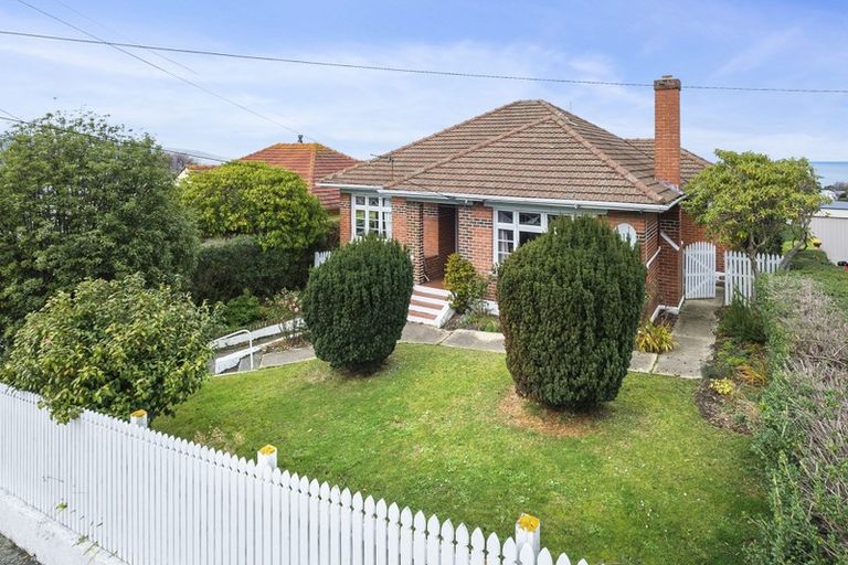 Photo of property in 79 Middleton Road, Kew, Dunedin, 9012