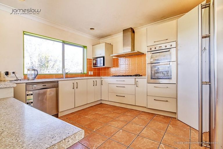Photo of property in 9a Waterfront Road, Mangere Bridge, Auckland, 2022