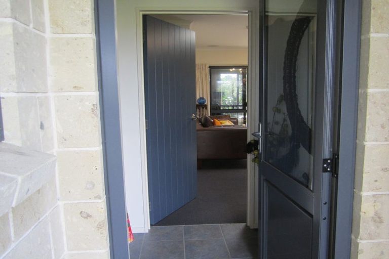 Photo of property in 15 Monarch Place, Paraparaumu Beach, Paraparaumu, 5032