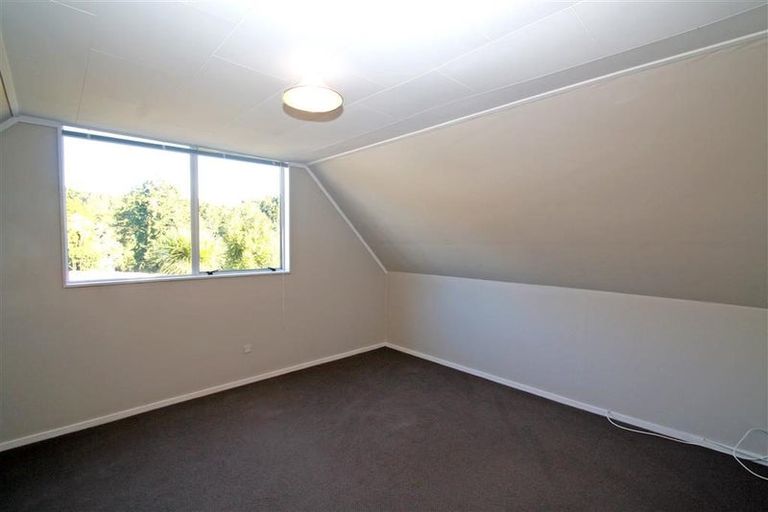 Photo of property in 5 Lombardy Place, Whalers Gate, New Plymouth, 4310