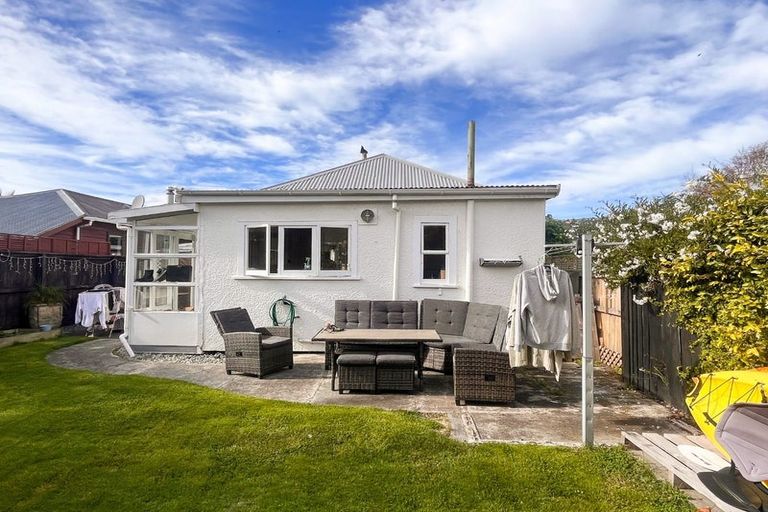 Photo of property in 7 Celia Street, Redcliffs, Christchurch, 8081