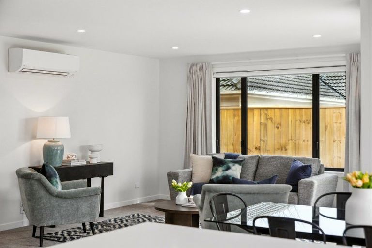 Photo of property in 21a Weraroa Road, Levin, 5510