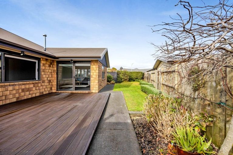 Photo of property in 5 Marlin Terrace, Bell Block, New Plymouth, 4312