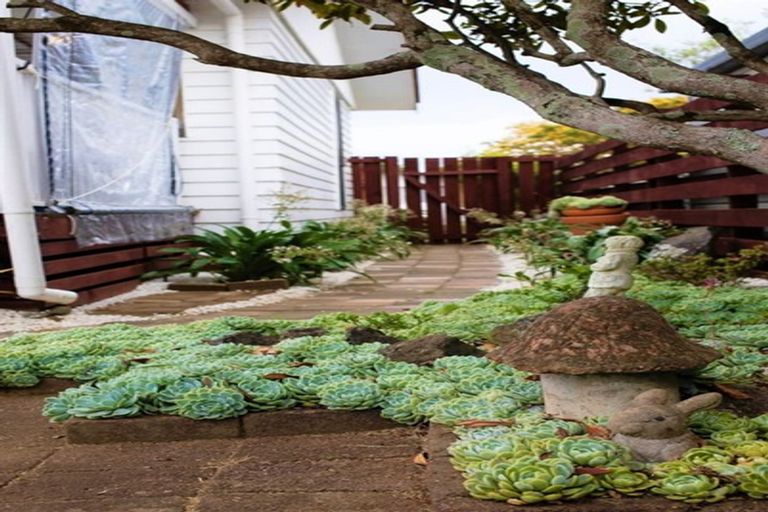 Photo of property in 9 Huber Street, Weymouth, Auckland, 2103