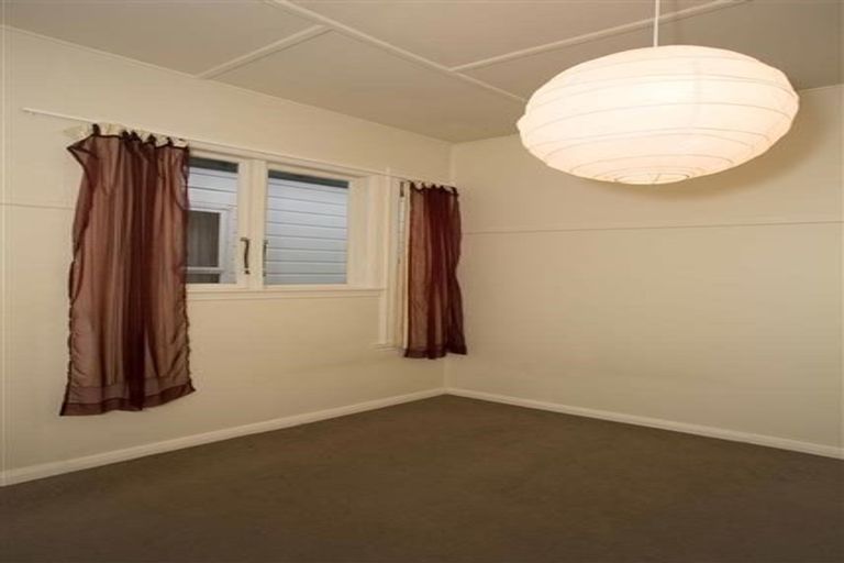 Photo of property in 33 Porritt Avenue, Mount Victoria, Wellington, 6011