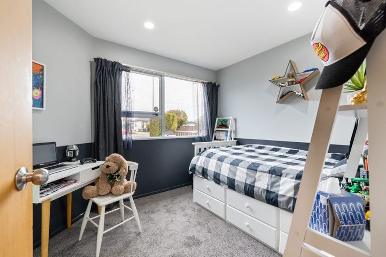 Photo of property in 1/725 Main North Road, Belfast, Christchurch, 8051