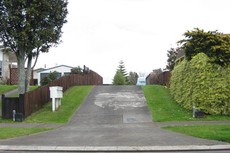 Photo of property in 9 Aratapu Street, Waitara, 4320