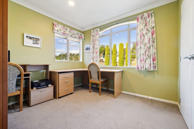 Photo of property in 123 Butcher Road, Pukekohe, 2120