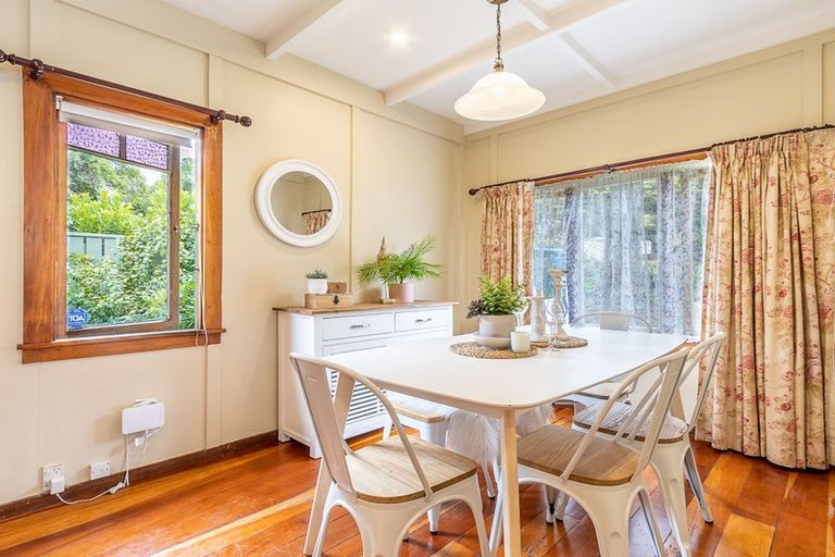 Photo of property in 36 Raroa Place, Pukerua Bay, 5026