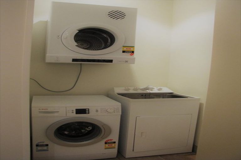 Photo of property in 8/37 Majoribanks Street, Mount Victoria, Wellington, 6011