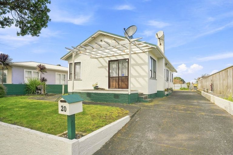 Photo of property in 20 Karewa Street, Castlecliff, Whanganui, 4501