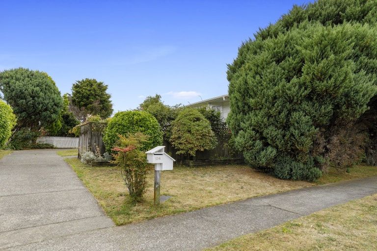 Photo of property in 124 California Drive, Totara Park, Upper Hutt, 5018