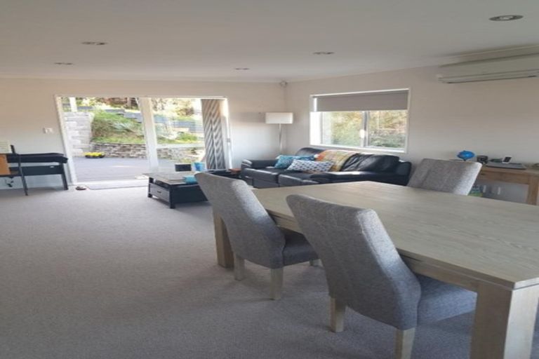 Photo of property in 28 Cosgrove Rise, Riverstone Terraces, Upper Hutt, 5018