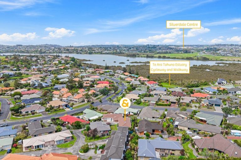 Photo of property in 130d Lakeside Drive, Orewa, 0931