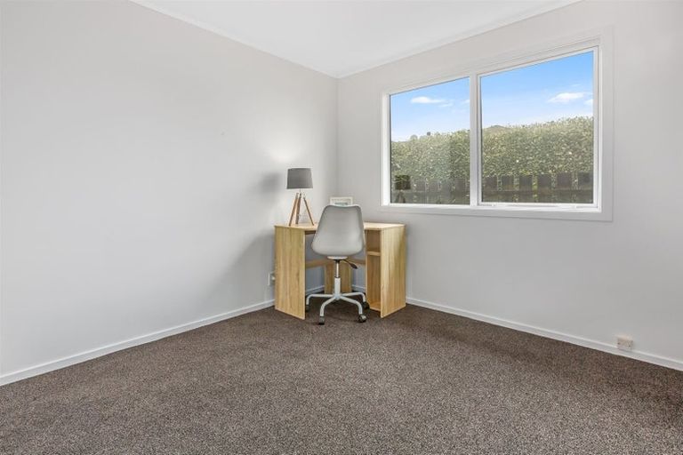 Photo of property in 10 Trispen Place, Camborne, Porirua, 5026