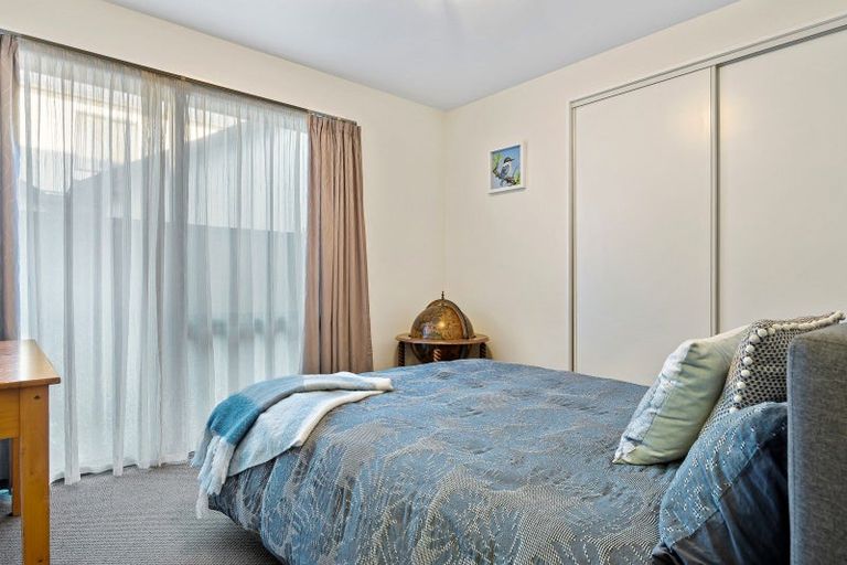 Photo of property in 6 Rockport Place, Parklands, Christchurch, 8083