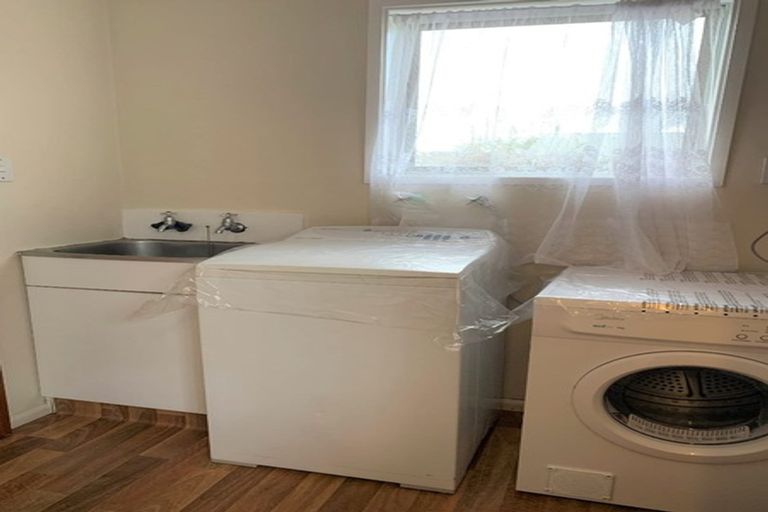 Photo of property in 2/84 Fairfield Avenue, Addington, Christchurch, 8024