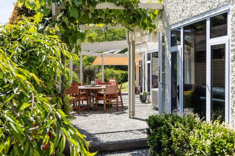 Photo of property in 11a Toop Street, Havelock North, 4130