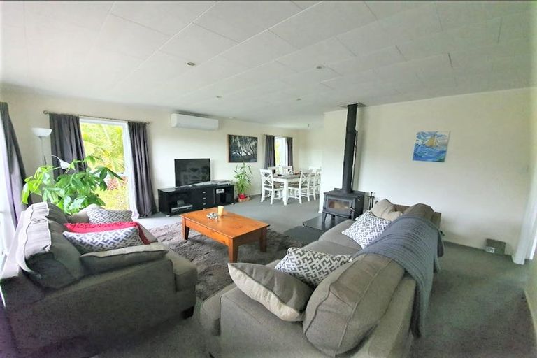 Photo of property in 11 Transom Close, Whitby, Porirua, 5024