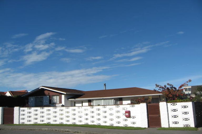 Photo of property in 32 Chepstow Avenue, Fendalton, Christchurch, 8052