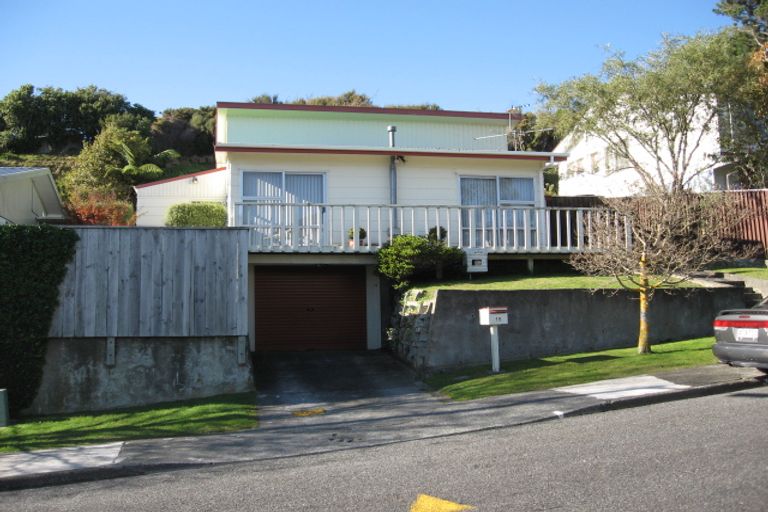 Photo of property in 15 Robson Street, Stokes Valley, Lower Hutt, 5019