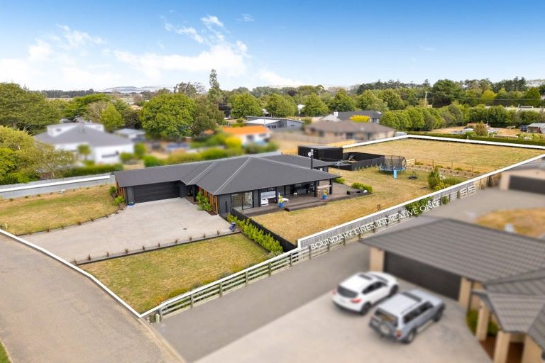 Photo of property in High Street South, Carterton, 5713