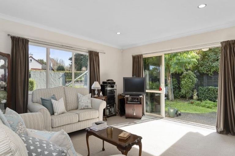 Photo of property in 1 Inverness Drive, Pyes Pa, Tauranga, 3112