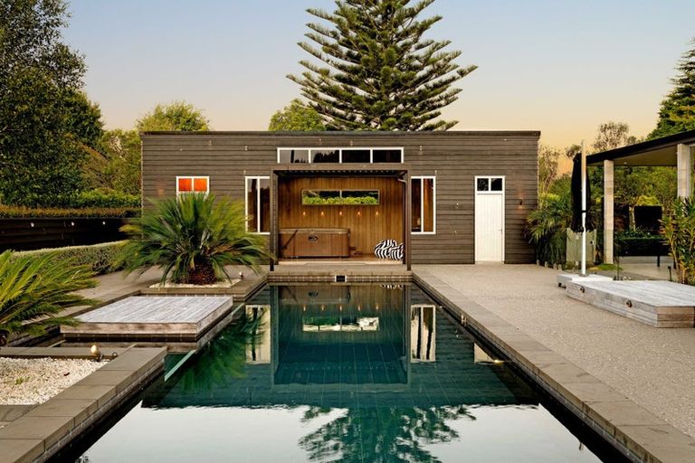 Photo of property in 3 Dalbeth Place, Matangi, Hamilton, 3284