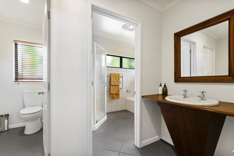 Photo of property in 39 Oteki Park Drive, Welcome Bay, Tauranga, 3112