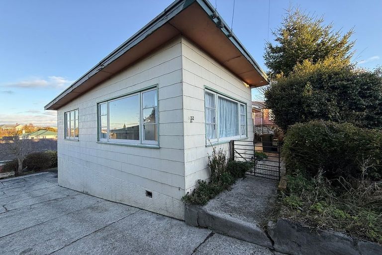 Photo of property in 215 Clyde Street, Balclutha, 9230