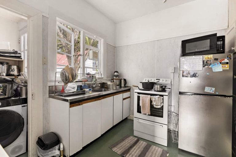 Photo of property in 325a The Terrace, Te Aro, Wellington, 6011