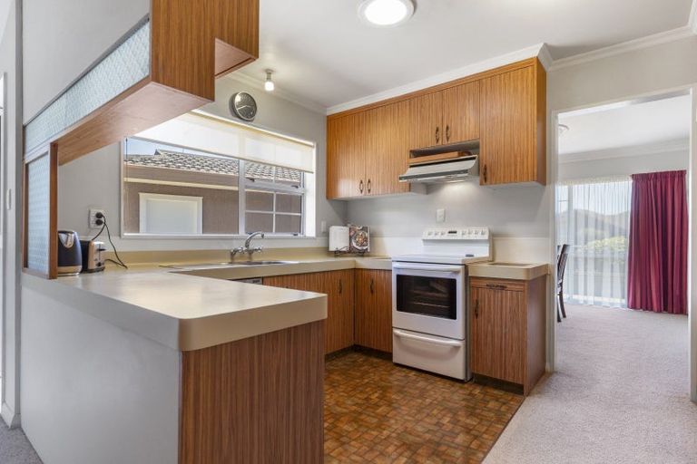 Photo of property in 2 Webb Avenue, Levin, 5510