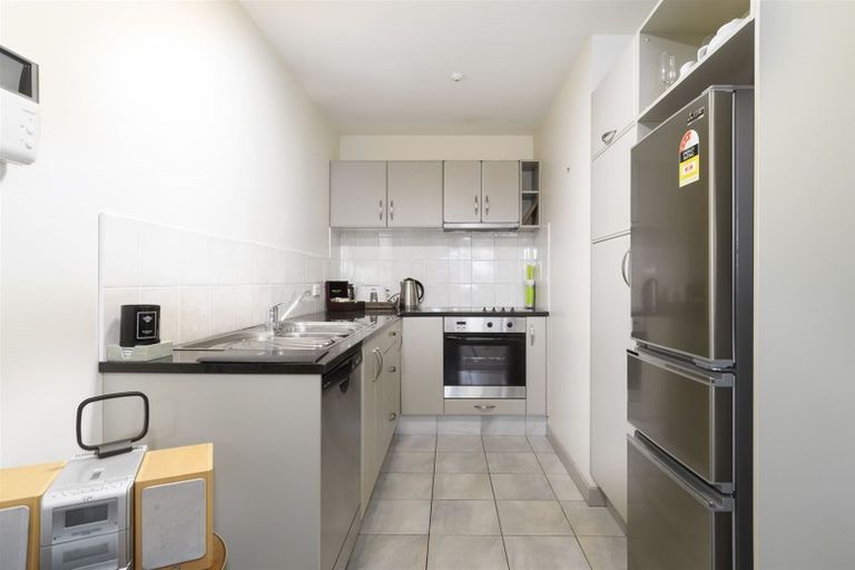 Photo of property in Anchorage Apartments, 101/36 Victoria Road, Mount Maunganui, 3116