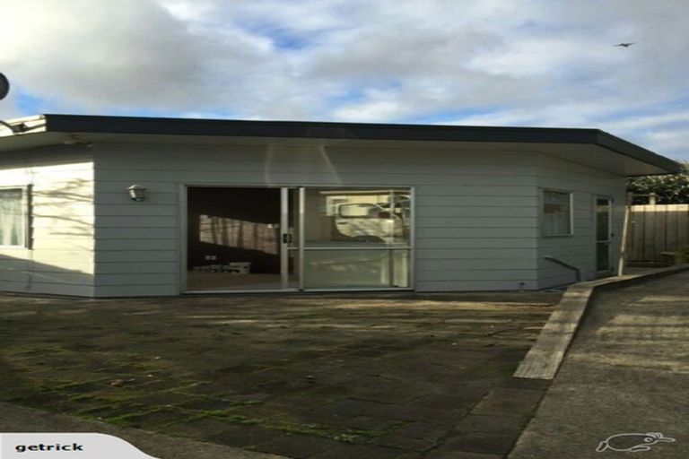 Photo of property in 53 Sikkim Crescent, Clover Park, Auckland, 2019