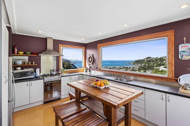 Photo of property in 38 Lerwick Terrace, Melrose, Wellington, 6022