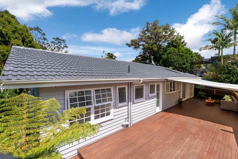 Photo of property in 80 Park Hill Road, Birkenhead, Auckland, 0626
