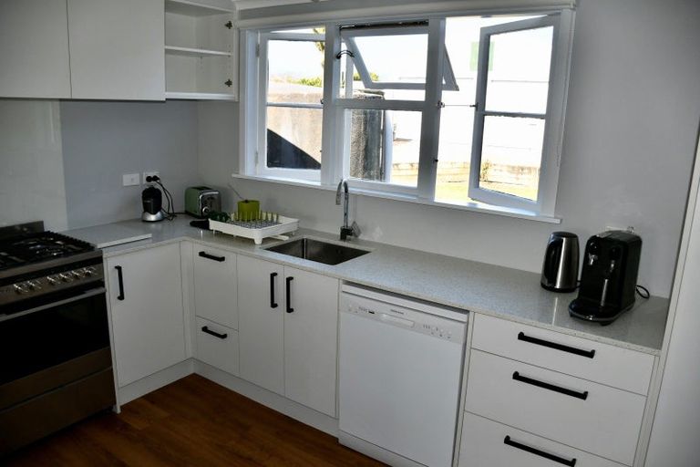 Photo of property in 10 Hunter Street, Karamea, 7893